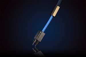 Siltech-Royal-Double-Crown-Power-Cable-Detail